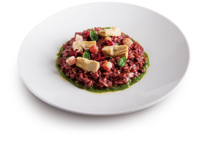 Risotto al vino rosso, carciofi e guanciale